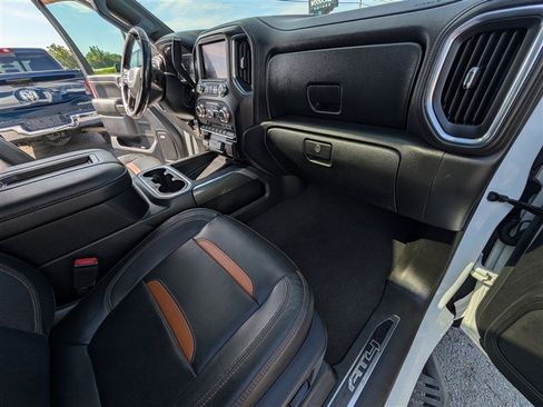 Used 2020 GMC Sierra 2500 AT4 w/ AT4 Premium Package AWD/4WD image 22