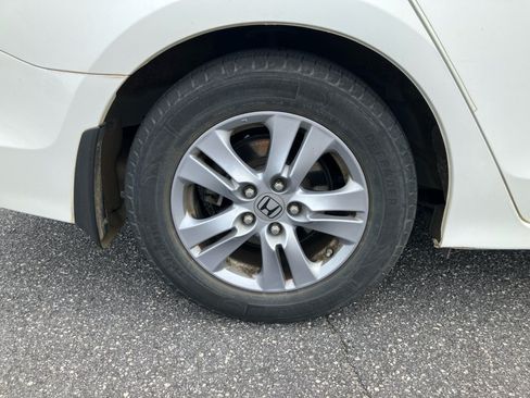 Used 2011 Honda Accord SE image 25