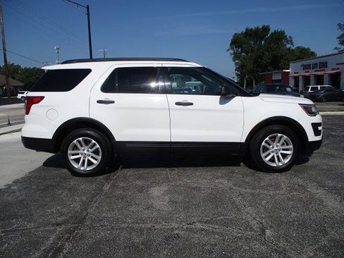 Used 2017 Ford Explorer 4WD image 1