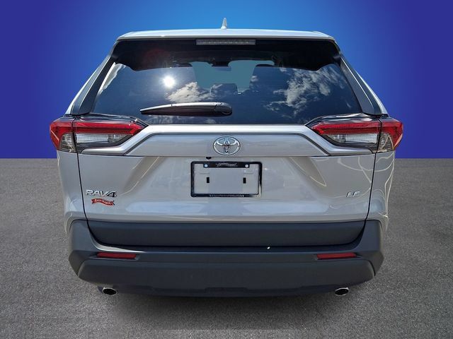 Used 2025 Toyota RAV4 LE FWD image 5