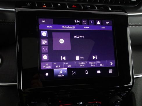 New 2025 Jeep Grand Cherokee L Laredo image 34