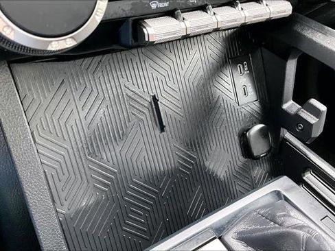 Certified 2025 Toyota Tacoma SR5 image 32