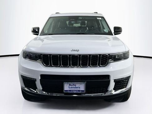 Used 2023 Jeep Grand Cherokee L Limited AWD/4WD image 2