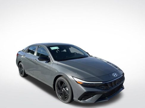 New 2026 Hyundai Elantra SEL Sport Premium FWD image 3