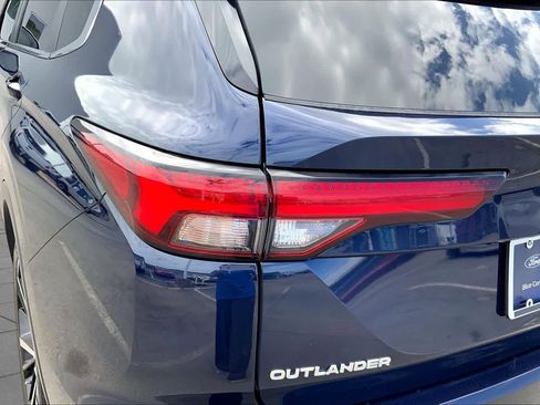 Used 2024 Mitsubishi Outlander SE FWD image 28