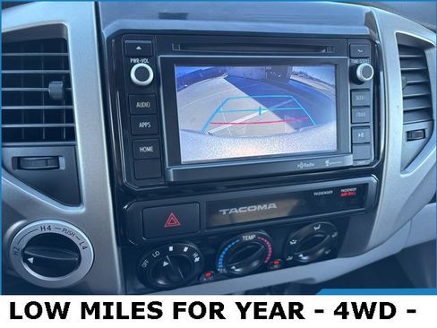 Used 2015 Toyota Tacoma 4x4 Double Cab image 10