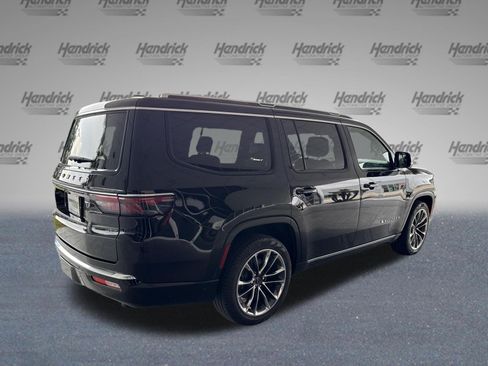 Used 2025 Jeep Wagoneer Series III w/ Premium Group I AWD/4WD image 9