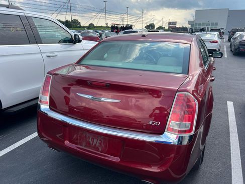 Used 2016 Chrysler 300 S AWD/4WD image 4