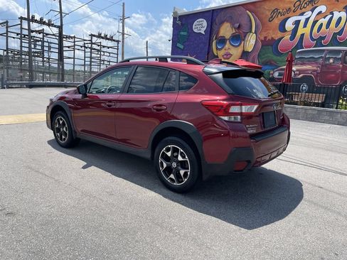 Used 2018 Subaru Crosstrek 2.0i Premium AWD/4WD image 3