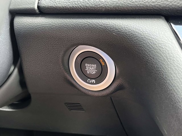 New 2027 Chrysler Pacifica Select FWD image 26