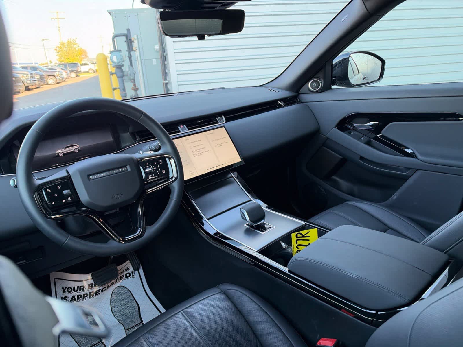 Used 2026 Land Rover Range Rover Evoque S AWD/4WD image 11