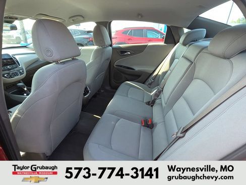 Used 2025 Chevrolet Malibu LT FWD image 28