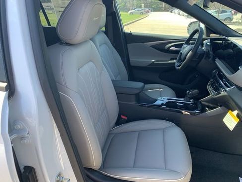 New 2026 Buick Envista Avenir image 27