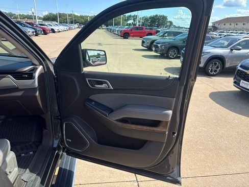 Used 2020 GMC Yukon Denali w/ Denali Ultimate Package AWD/4WD image 15