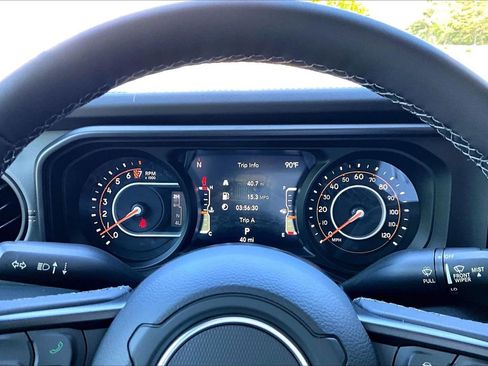 New 2026 Jeep Gladiator Mojave AWD/4WD image 11