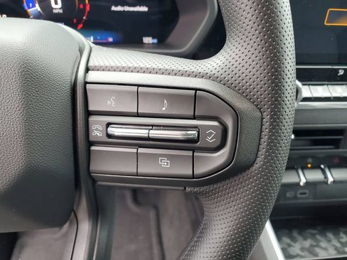 New 2026 Chevrolet Colorado Trail Boss AWD/4WD image 10