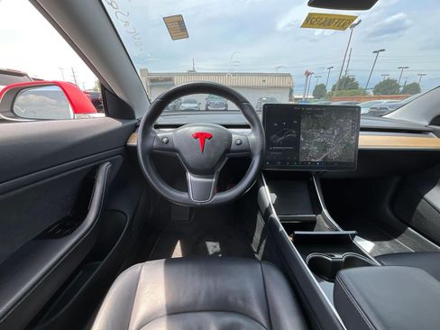 Used 2018 Tesla Model 3 Long Range RWD image 8