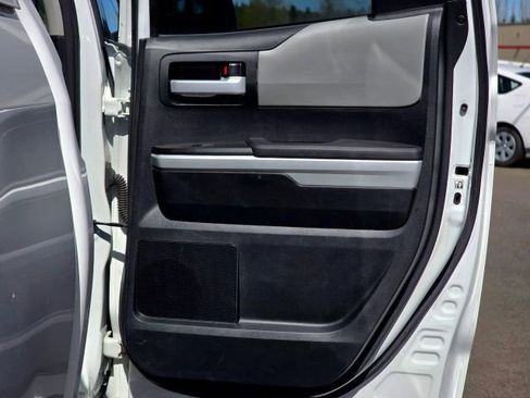 Used 2017 Toyota Tundra Limited w/ Limited Premium Package image 34