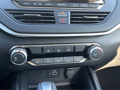 Used 2024 Nissan Altima 2.5 S image 14