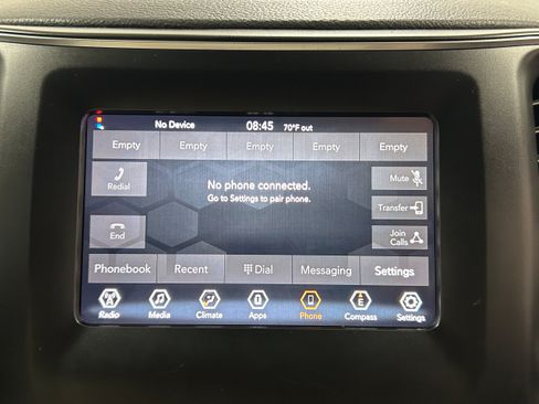Used 2019 Jeep Cherokee Latitude Plus AWD/4WD image 8