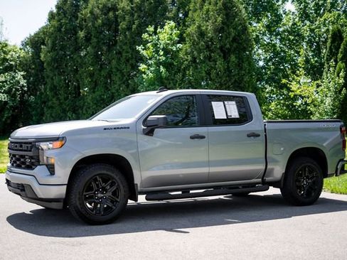 Used 2023 Chevrolet Silverado 1500 Custom w/ Rally Edition AWD/4WD image 9