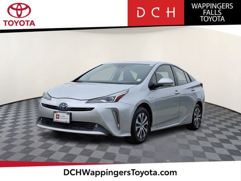 Certified 2019 Toyota Prius XLE w/ Advanced Technology Package AWD/4WD image 1