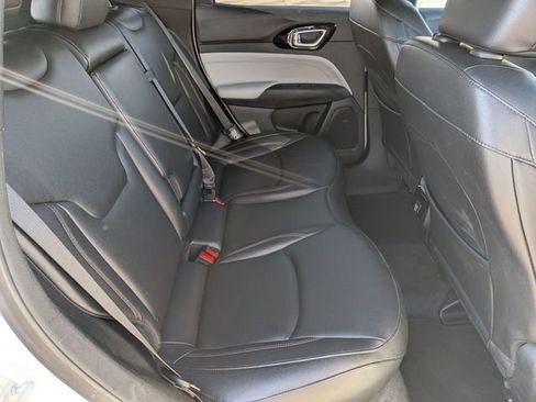 Certified 2023 Jeep Compass Limited image 28