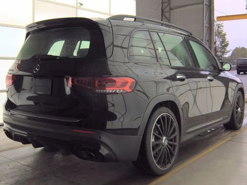 Used 2023 Mercedes-Benz GLB 35 AMG 4MATIC image 2