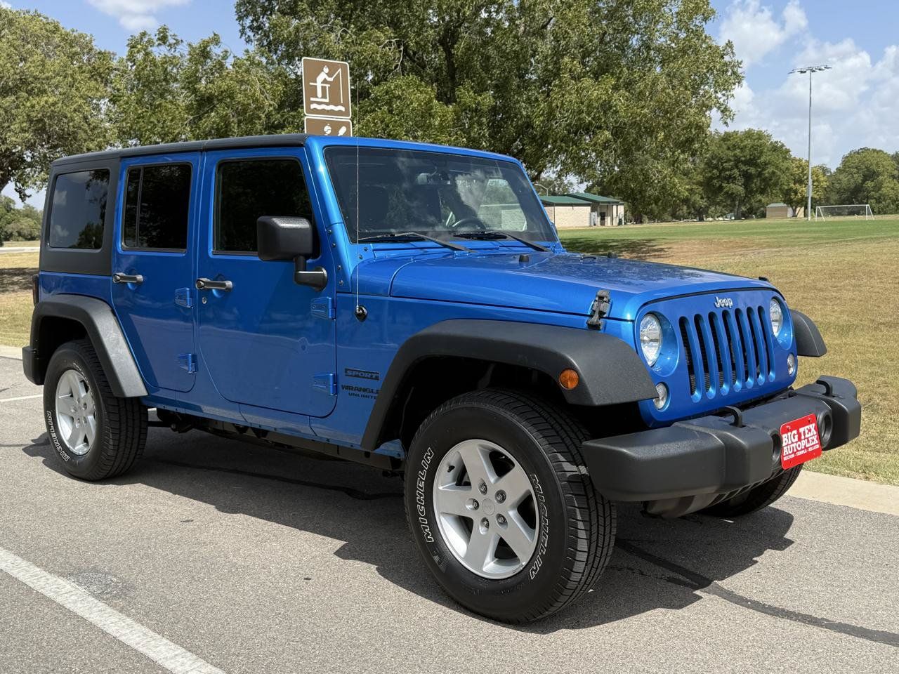 Used 2016 Jeep Wrangler Unlimited Sport w/ Quick Order Package 24S AWD/4WD image 39