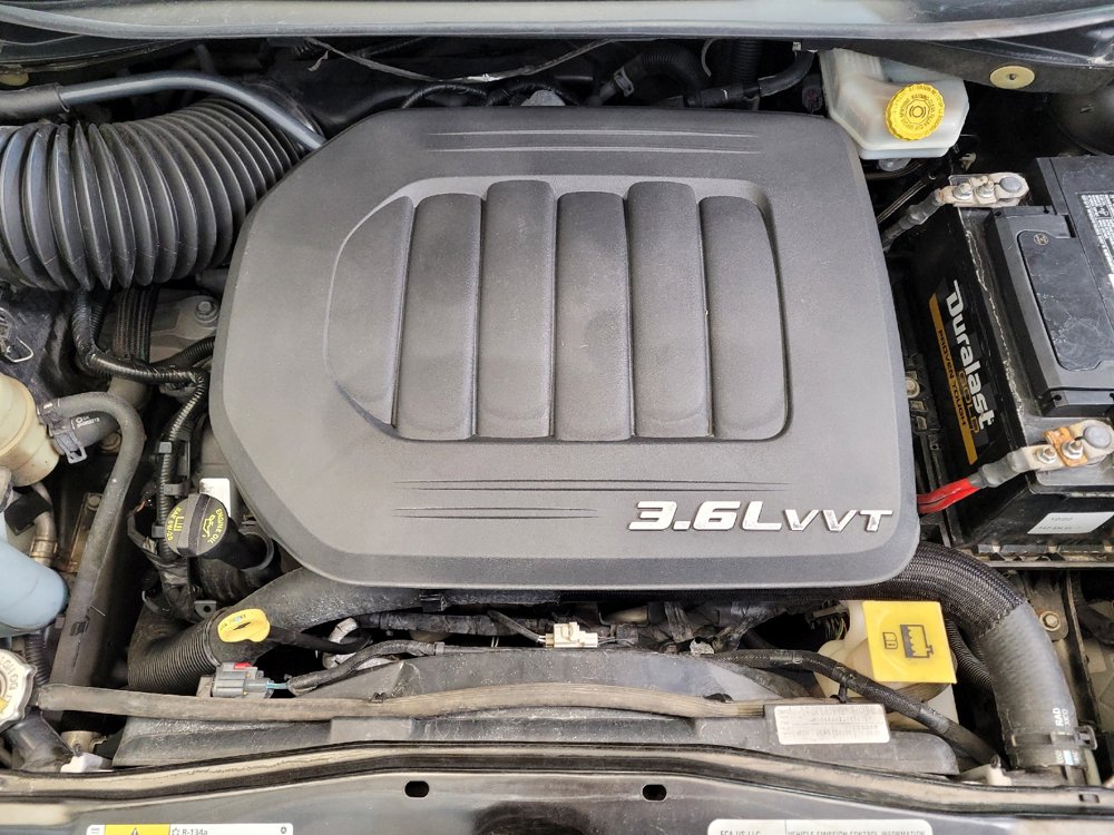 Used 2016 Dodge Grand Caravan R/T w/ Driver Convenience Group FWD image 30