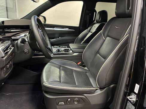 Certified 2025 Cadillac Escalade Sport AWD/4WD image 43