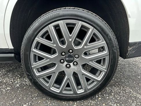 Used 2025 GMC Yukon Denali Ultimate image 16