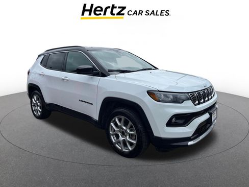 Used 2025 Jeep Compass Limited AWD/4WD image 1
