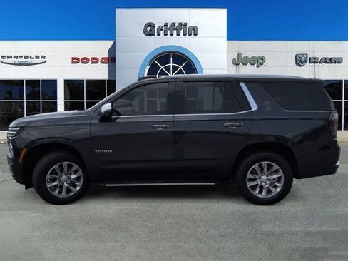 Used 2025 Chevrolet Tahoe Premier RWD image 10