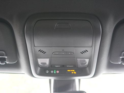 Used 2024 Chevrolet Blazer RS FWD image 27