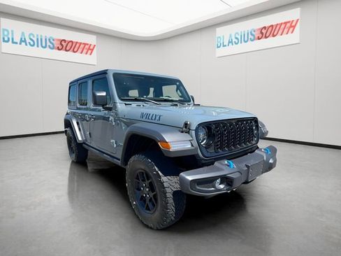 Used 2024 Jeep Wrangler Unlimited AWD/4WD image 1