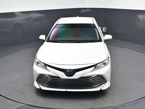 Used 2020 Toyota Camry XLE FWD image 37