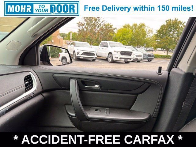 Used 2017 Chevrolet Traverse LT w/ Style and Technology Package FWD image 27