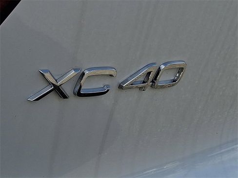 New 2026 Volvo XC40 B5 Plus w/ Protection Package Premier image 10