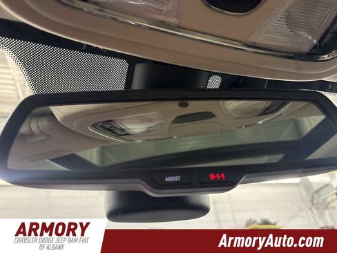 Used 2016 Jeep Cherokee Latitude w/ Comfort/Convenience Group image 25