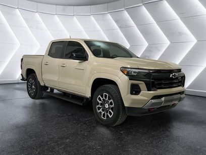 Used 2023 Chevrolet Colorado Z71 w/ Z71 Convenience Package 2