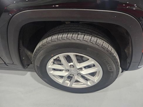 Used 2022 Jeep Grand Cherokee L Laredo w/ Luxury Tech Group I AWD/4WD image 19