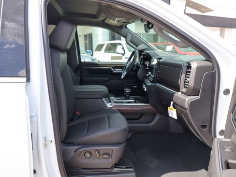 New 2026 GMC Sierra 1500 SLT w/ SLT Premium Package image 27