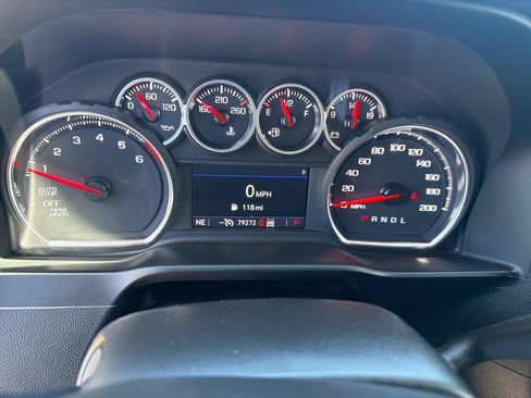 Used 2022 Chevrolet Silverado 1500 Custom Trail Boss w/ Safety Confidence Package AWD/4WD image 9