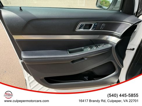 Used 2018 Ford Explorer XLT w/ Equipment Group 202A image 9