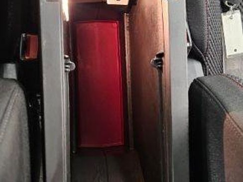 Used 2017 Chevrolet Equinox LT w/ Convenience Package image 18