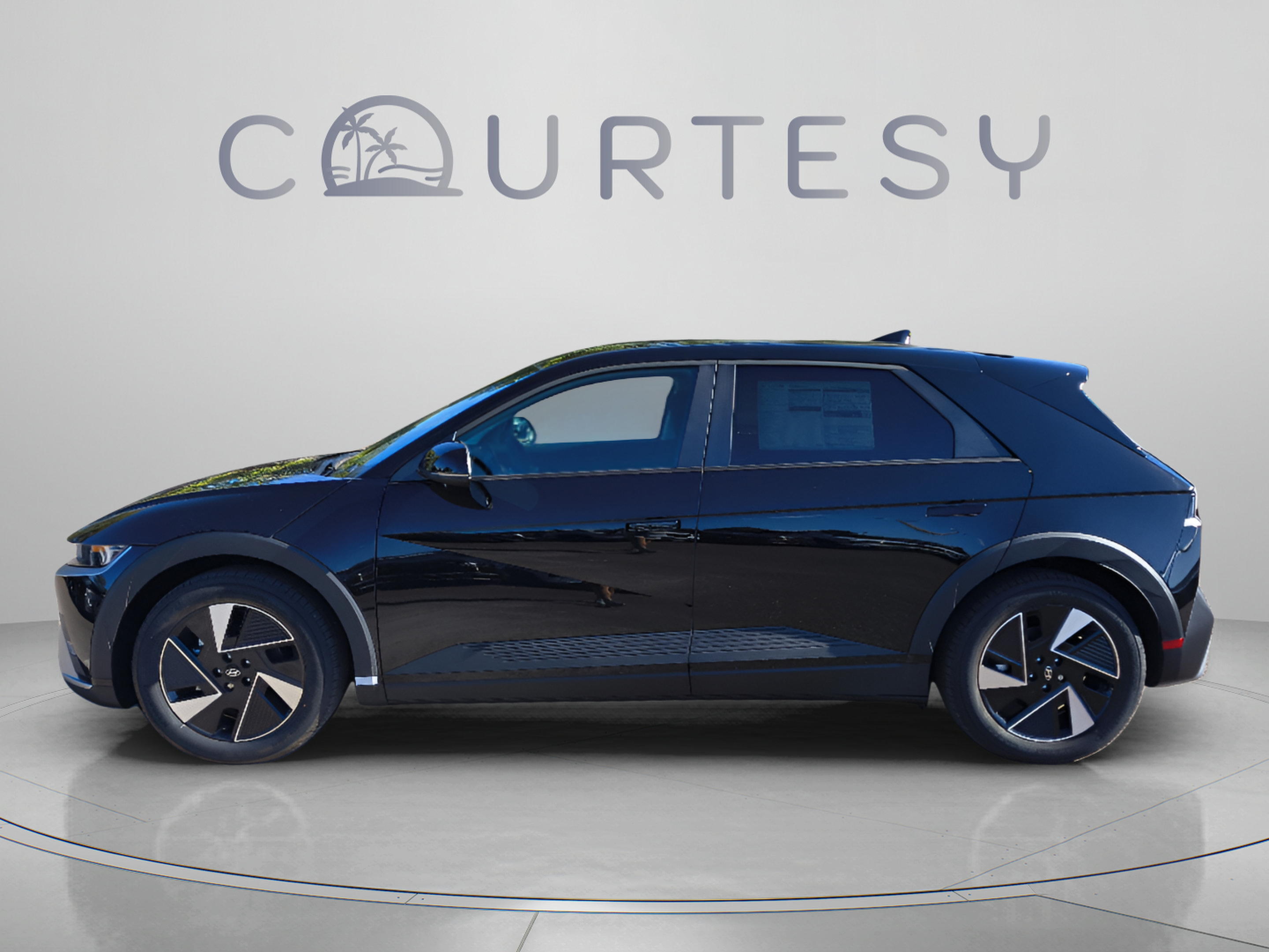 New 2027 Hyundai Ioniq 5 SE RWD image 2
