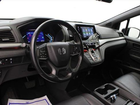 Used 2024 Honda Odyssey Sport image 16