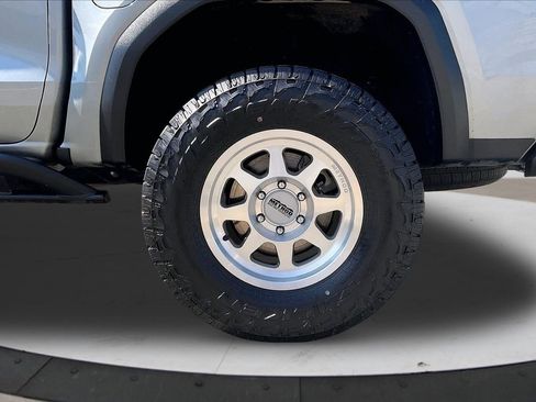 Used 2023 GMC Canyon AT4 w/ AT4 Premium Package AWD/4WD image 37
