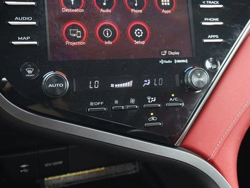 Used 2019 Toyota Camry XSE w/ Driver Assist Package FWD image 18